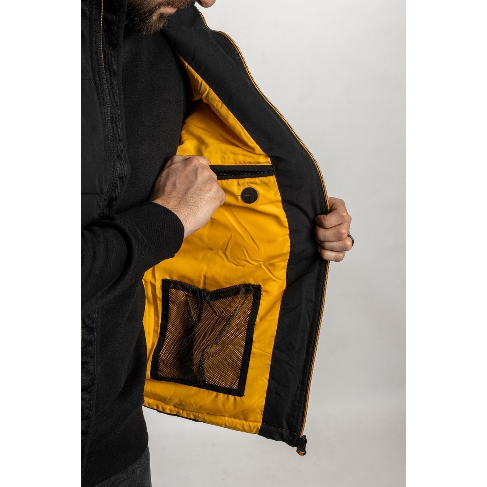 Arctic Zone Vest Black